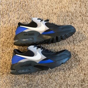 Nike Air Max Men's Black, Blue, and White Sneakers